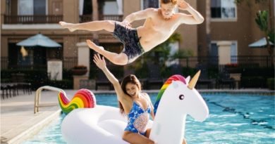Bouée licorne, la bouée gonflable géante pour piscine bouée licorne