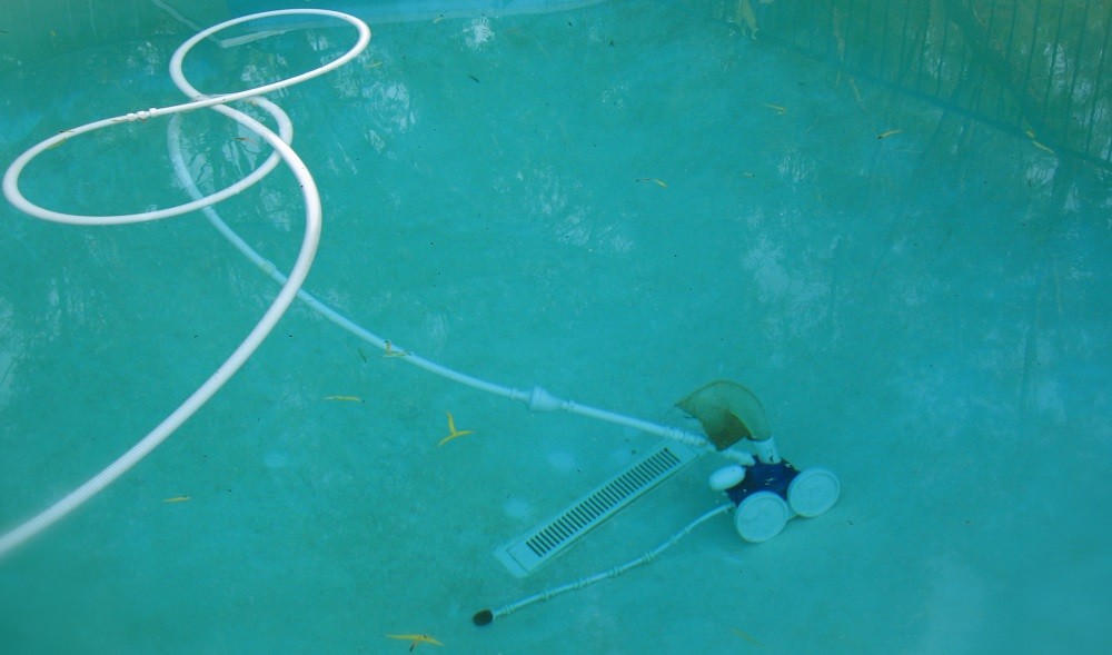 robot nettoyeur piscine