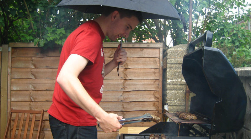 barbecue sous la pluie