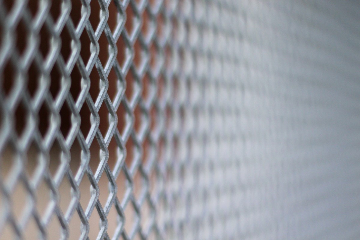 grille métallique electrique