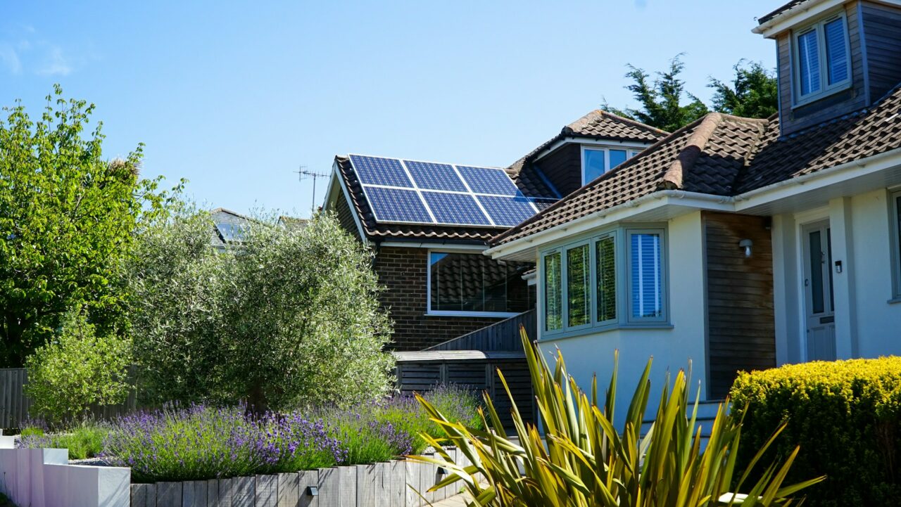 surplus production panneaux photovoltaïques