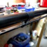 Comment fabriquer une barre de sécurité pour porte ?
