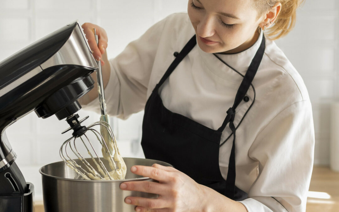 Quels équipements de cuisine permettent vraiment de gagner du temps au quotidien ?